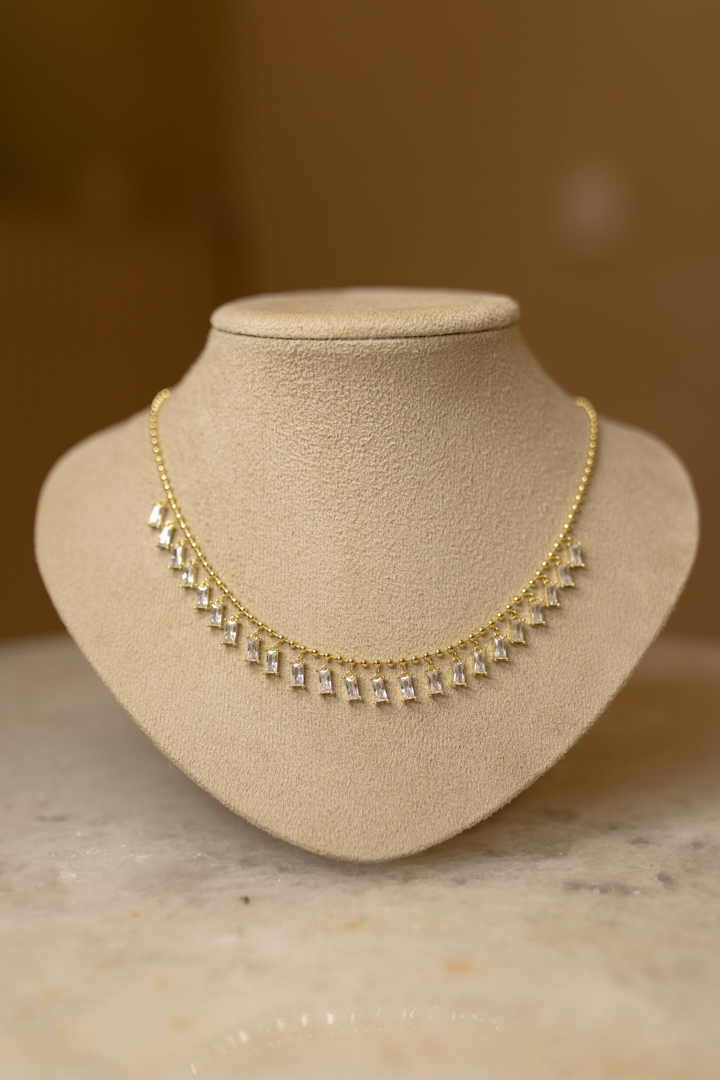 Colar Choker Bolinhas Cristal Dourado