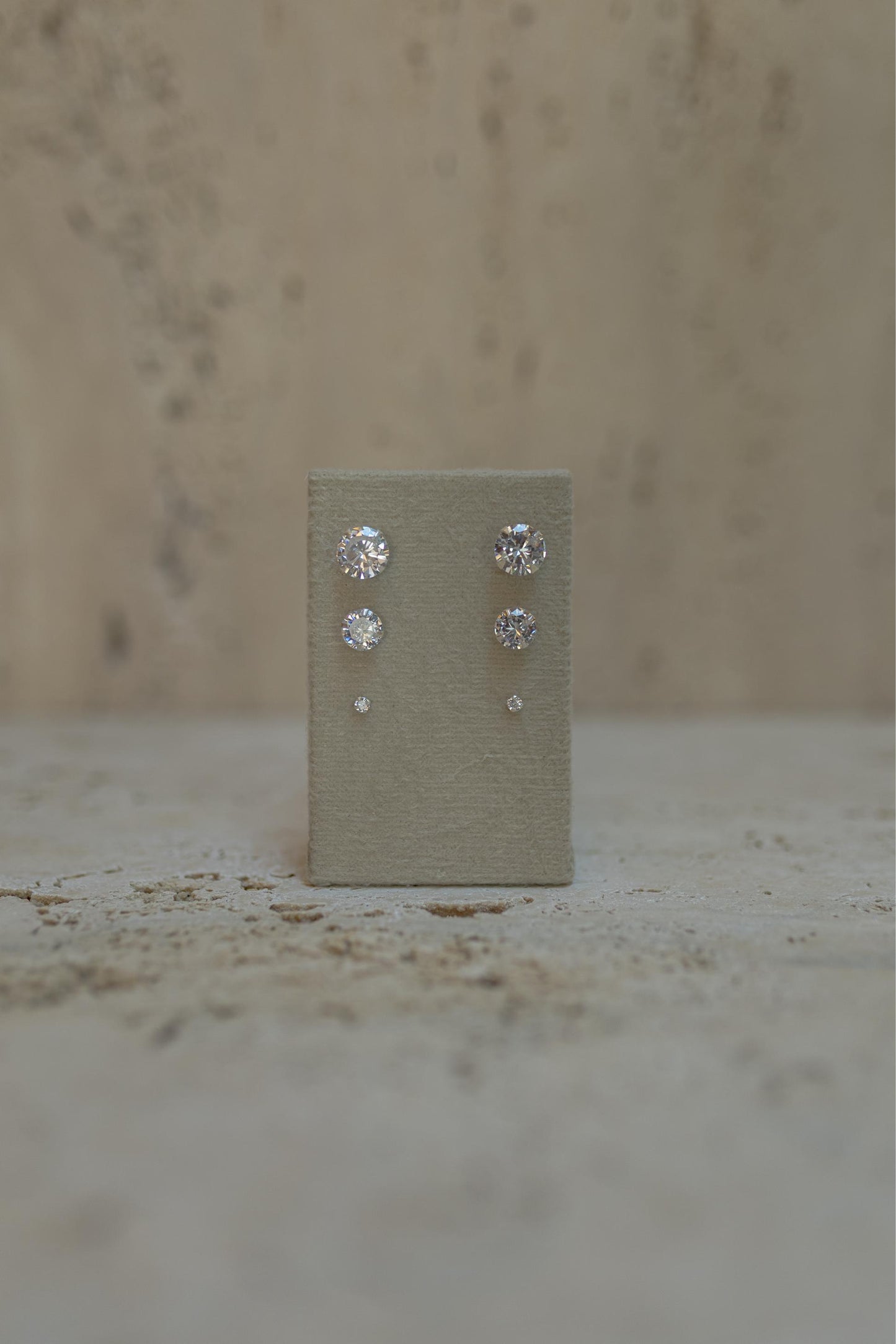 Brinco 9mm Ponto de Luz Prata 925