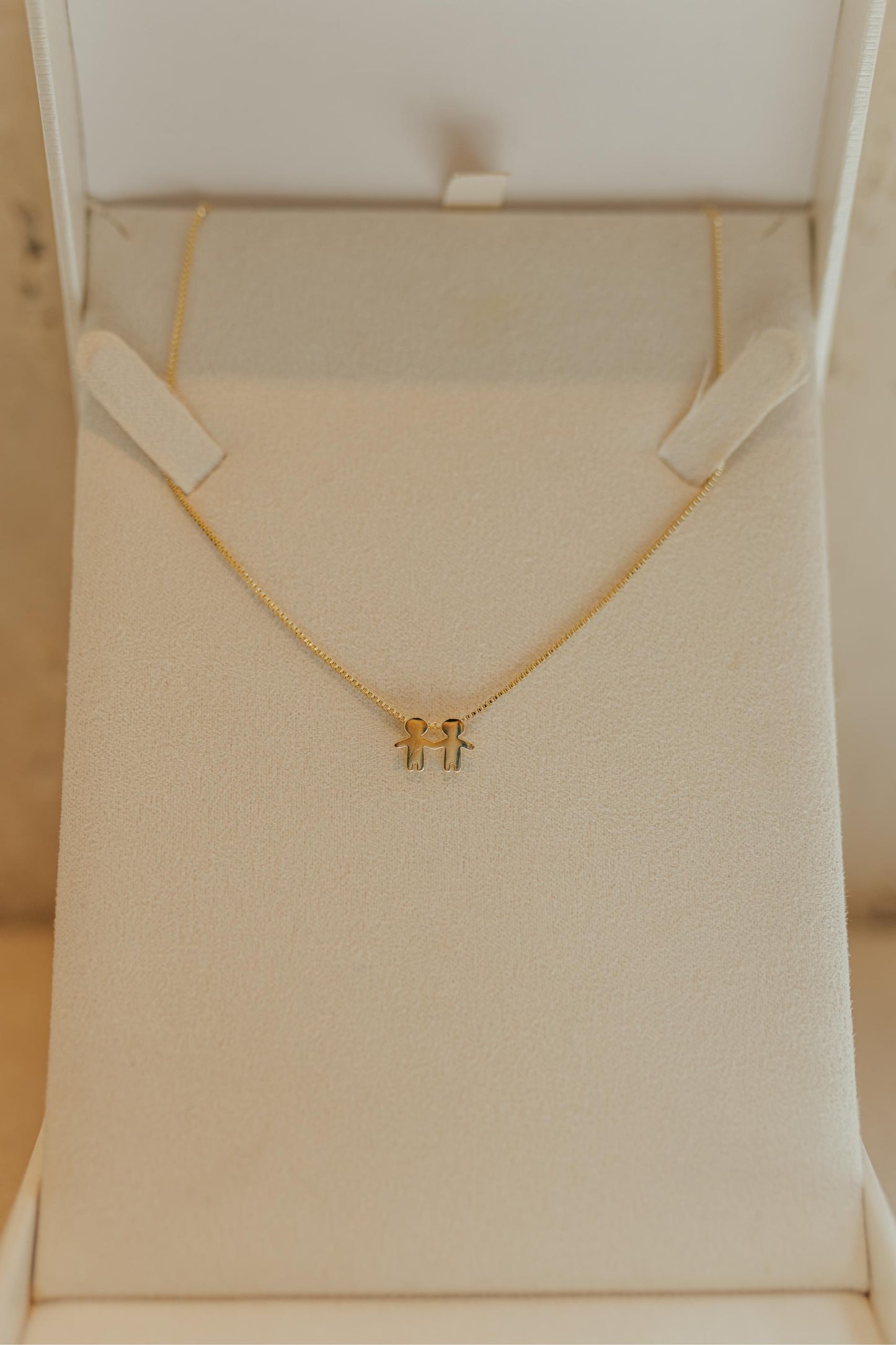 Colar Filhos Dourado