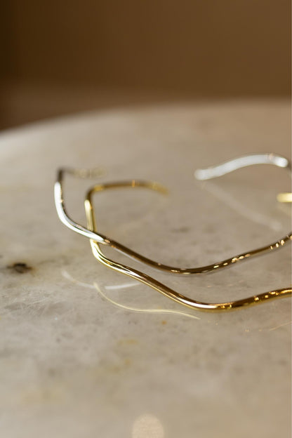 Colar Choker Aro Ondulado Dourado