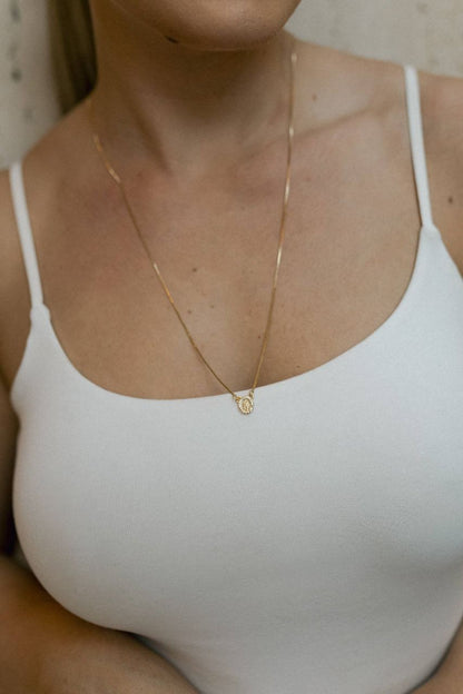 Colar Escapulário Nossa Senhora das Graças Dourado