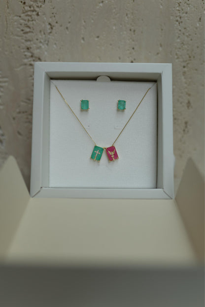 Colar Escapulário Pedras Fusion Dourado