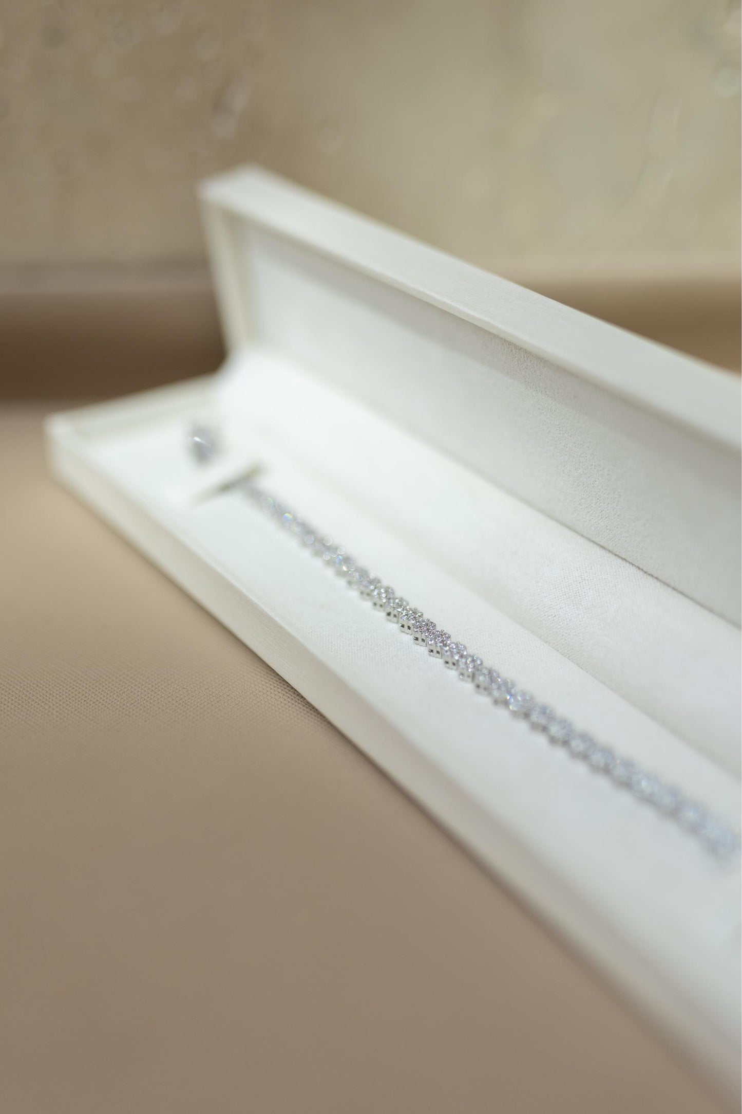 Pulseira Riviera Flores Ródio Branco