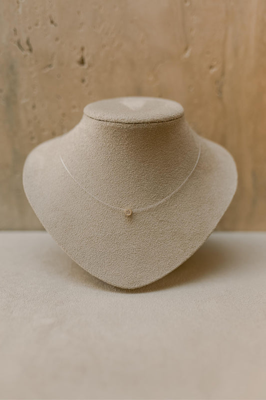 Colar de Nylon com Ponto de Luz Dourado