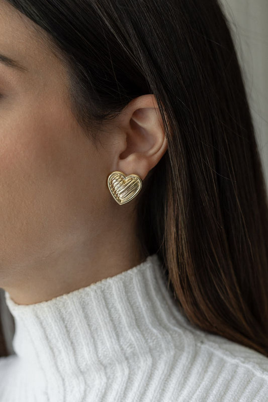 Brinco de Coração Robusto Listrado Dourado