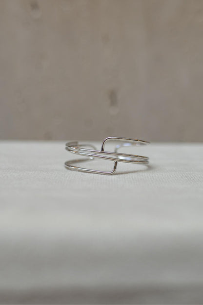 Bracelete Voltas Vazado Ródio Branco