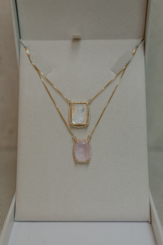Colar Escapulário Madrepérola Quartzo Rosa Dourado
