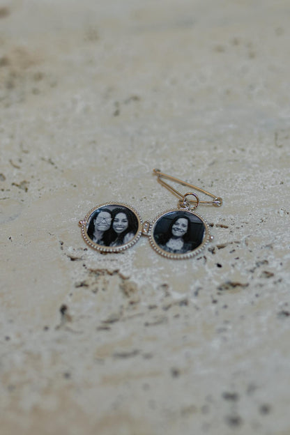 Alfinete de Casamento Relicário Redondo Liso