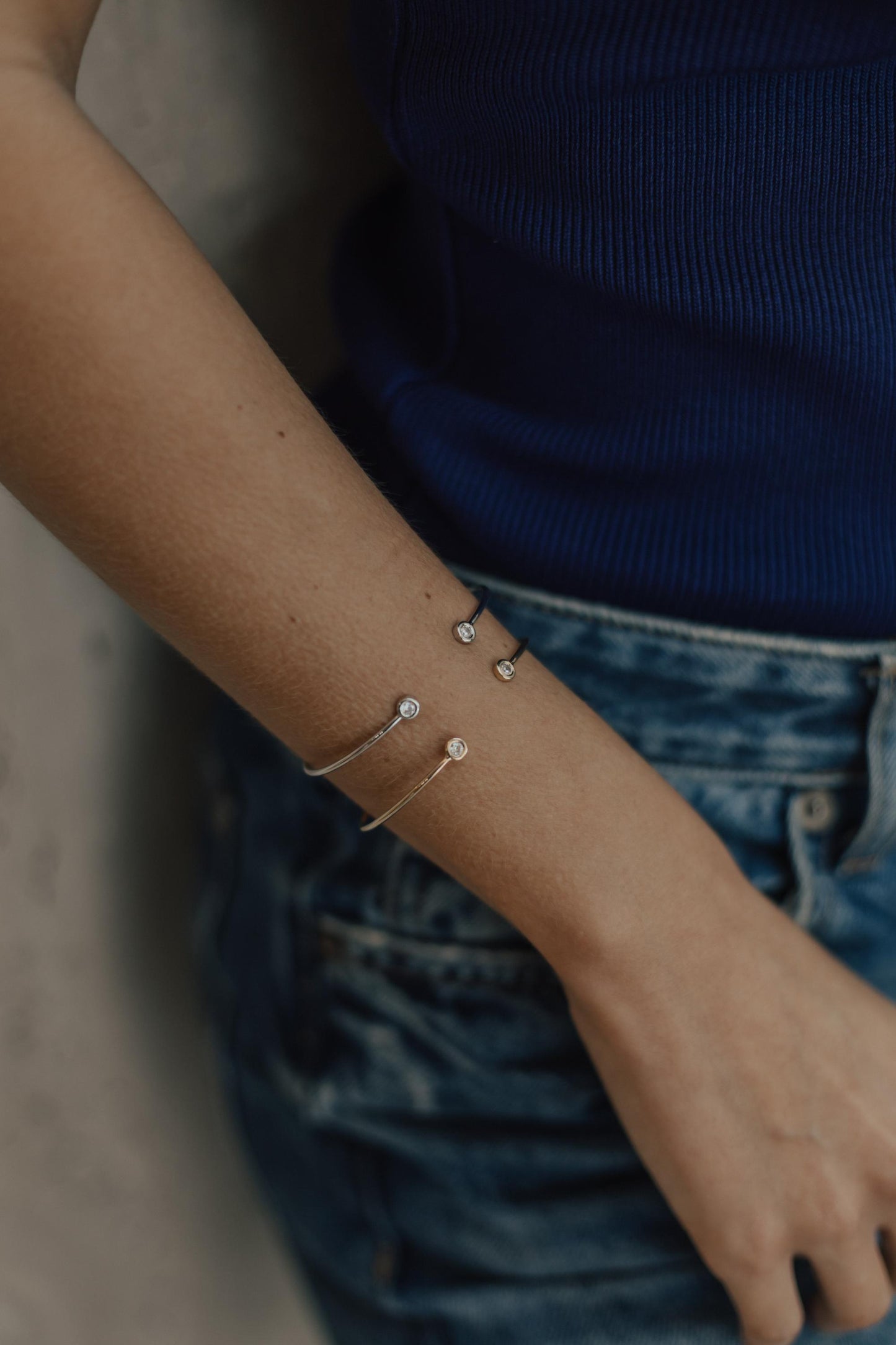 Bracelete Slim Ponto de Luz Dourado