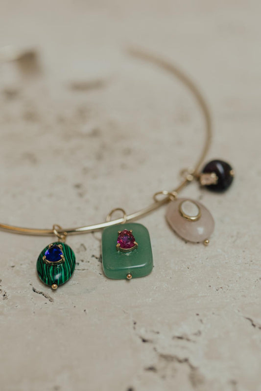 Pingente de Pedras Naturais Dourado