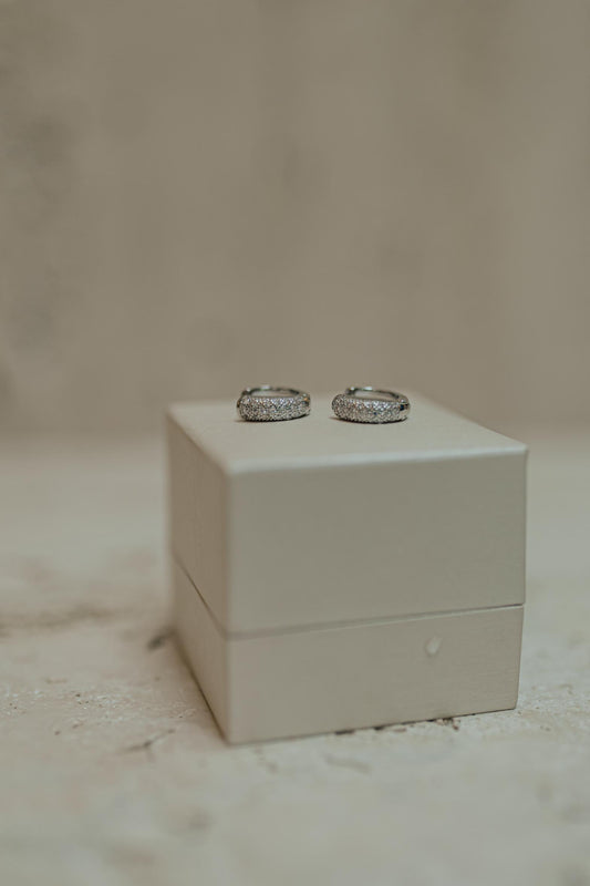 Argola 3 Fileiras Cravejadas Ródio Branco