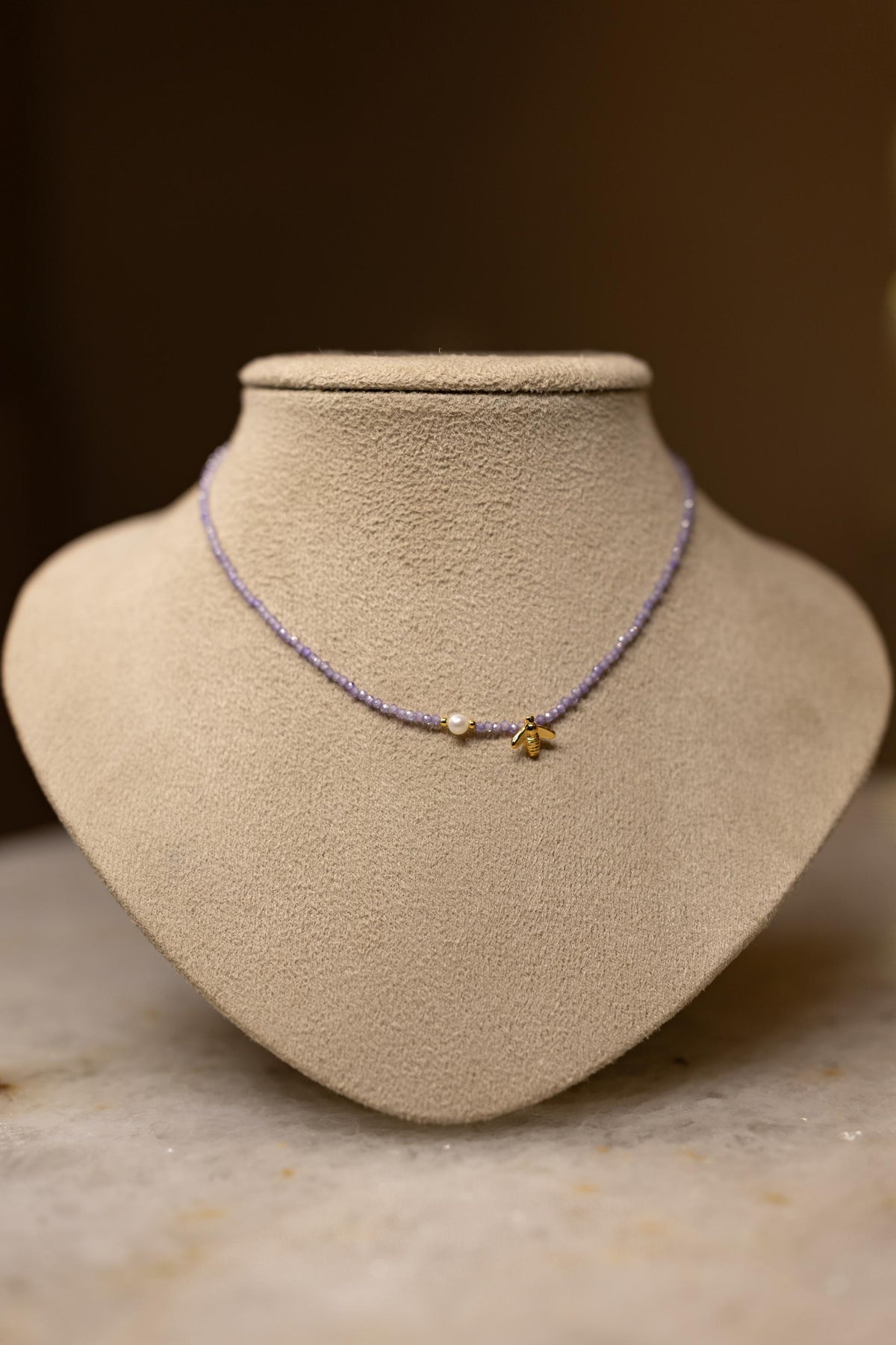 Colar Choker Zircônia Lilás Bee Dourado
