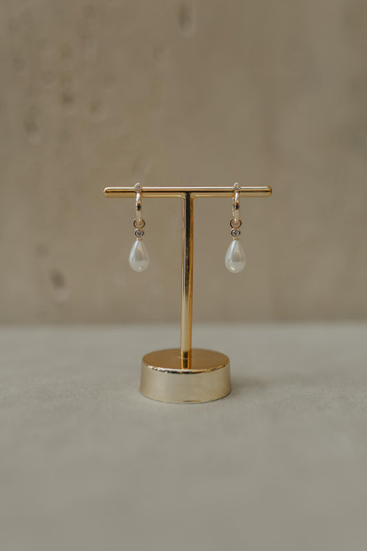 Brinco Argola 2 Zircônias Pérola Gota Dourado