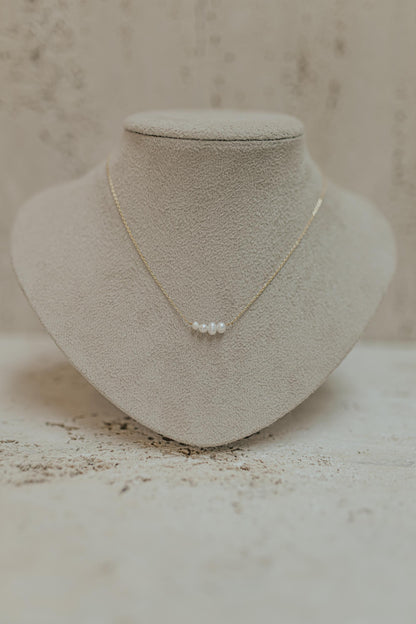 Colar Choker Pérolas de Água Doce Dourado