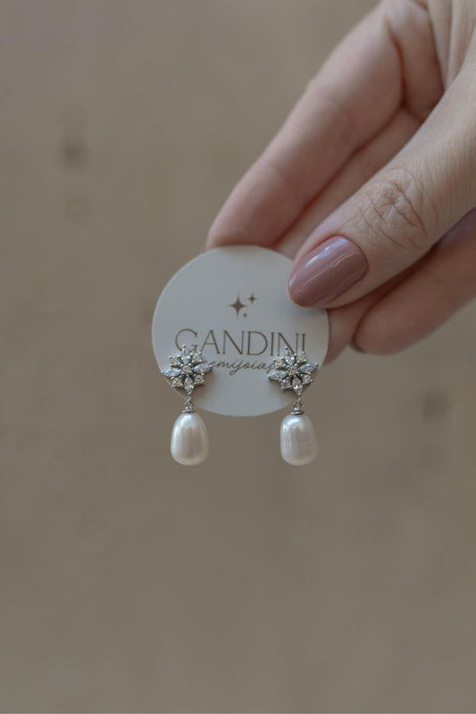 Brinco Flor Navetes Pérola de Água Doce Prata 925 Ródio Branco