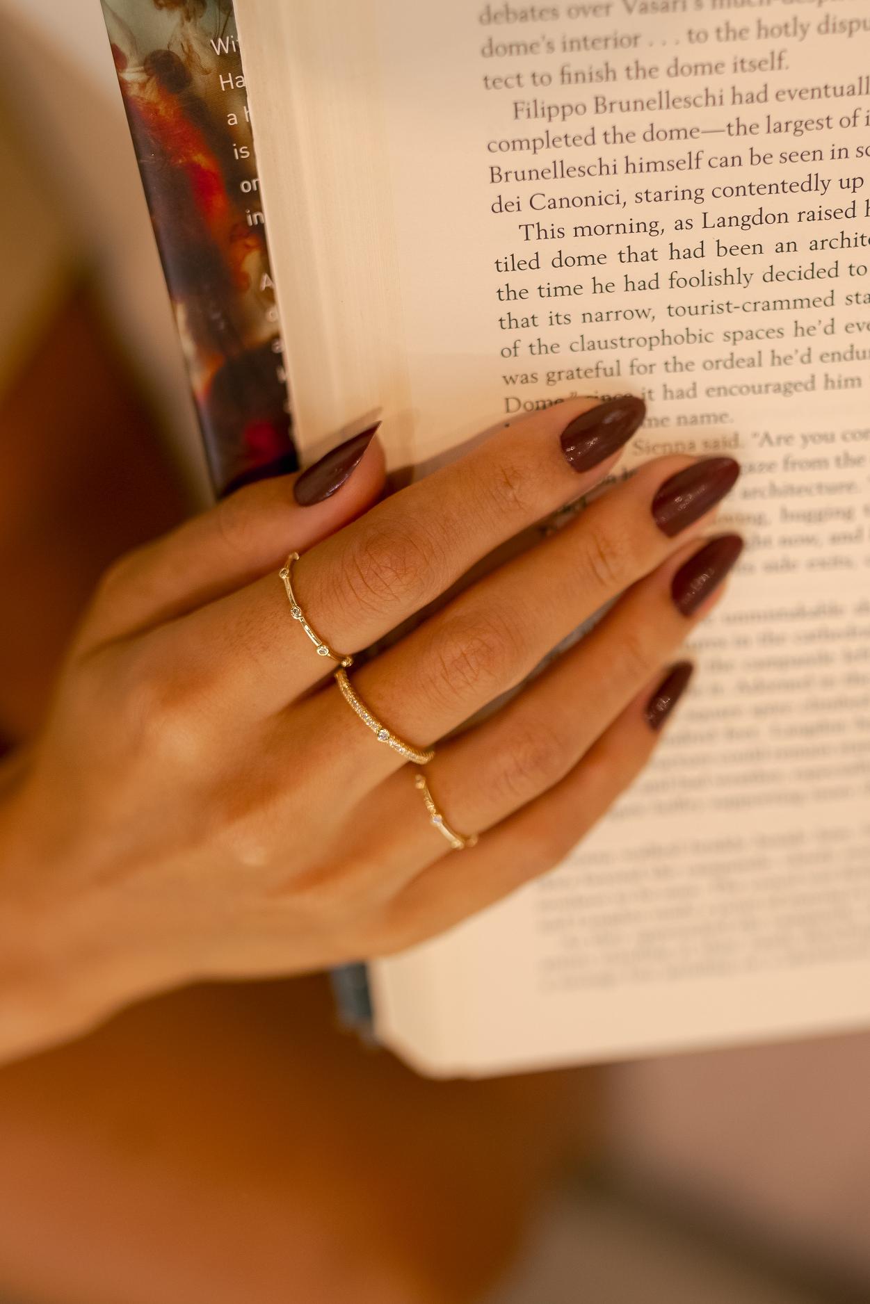 Anel Mini Solitário com Zircônias Dourado