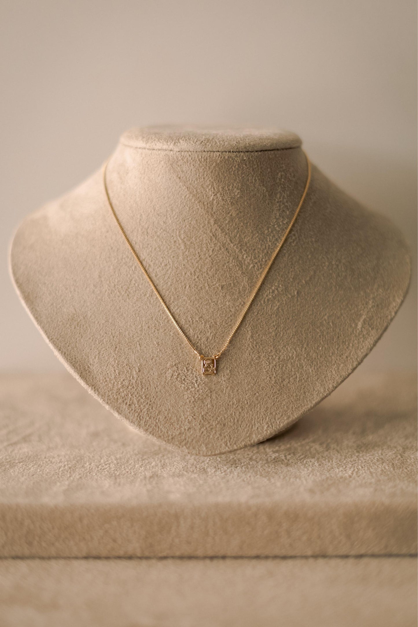 Colar Escapulário Infantil Clássico Dourado