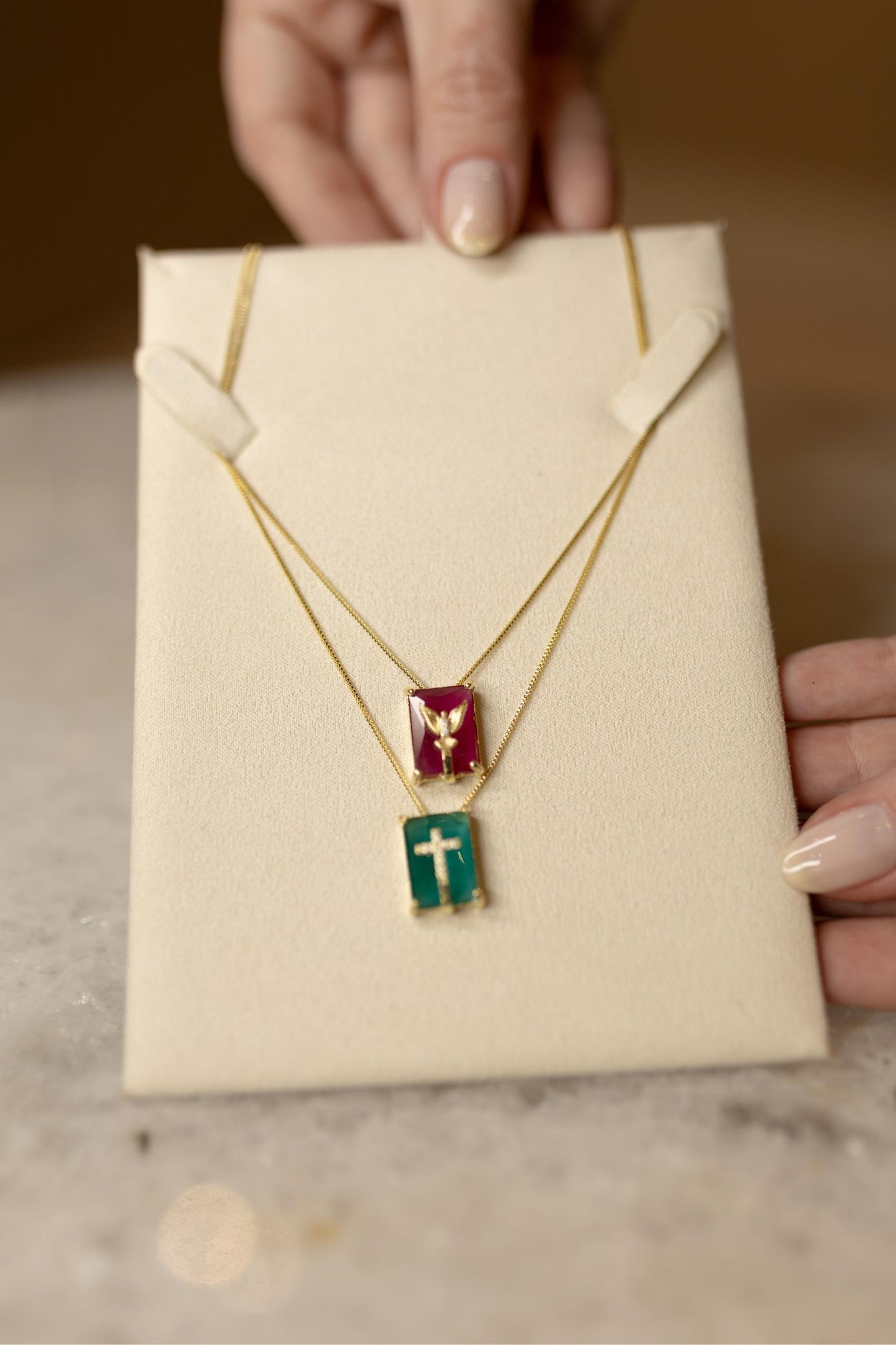 Colar Escapulário com Pedras Fusion Banho de Ouro 18k