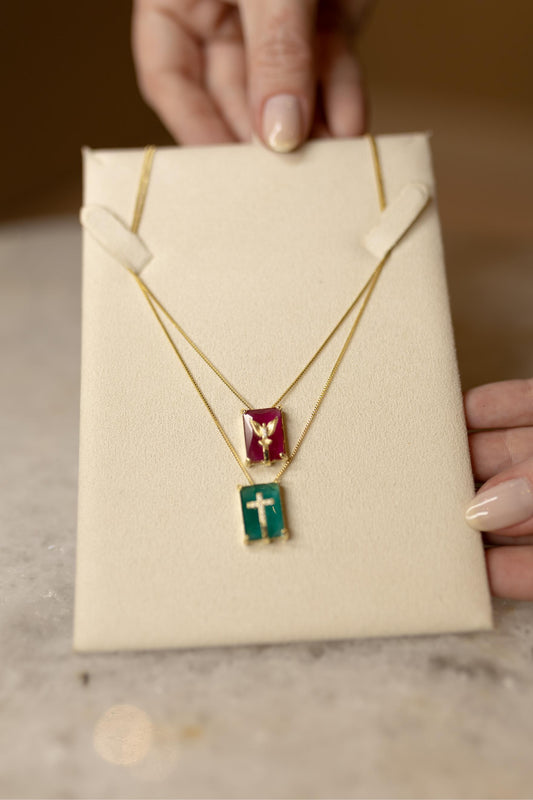 Colar Escapulário com Pedras Fusion Banho de Ouro 18k