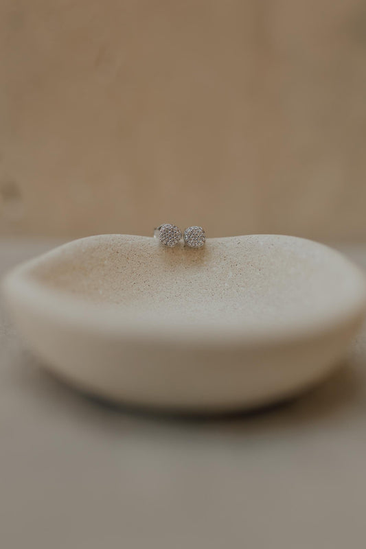 Brinco Orgânico Cravejado Ródio Branco P