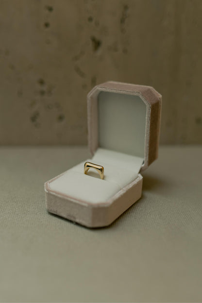 Anel Frente Quadrada Liso Dourado