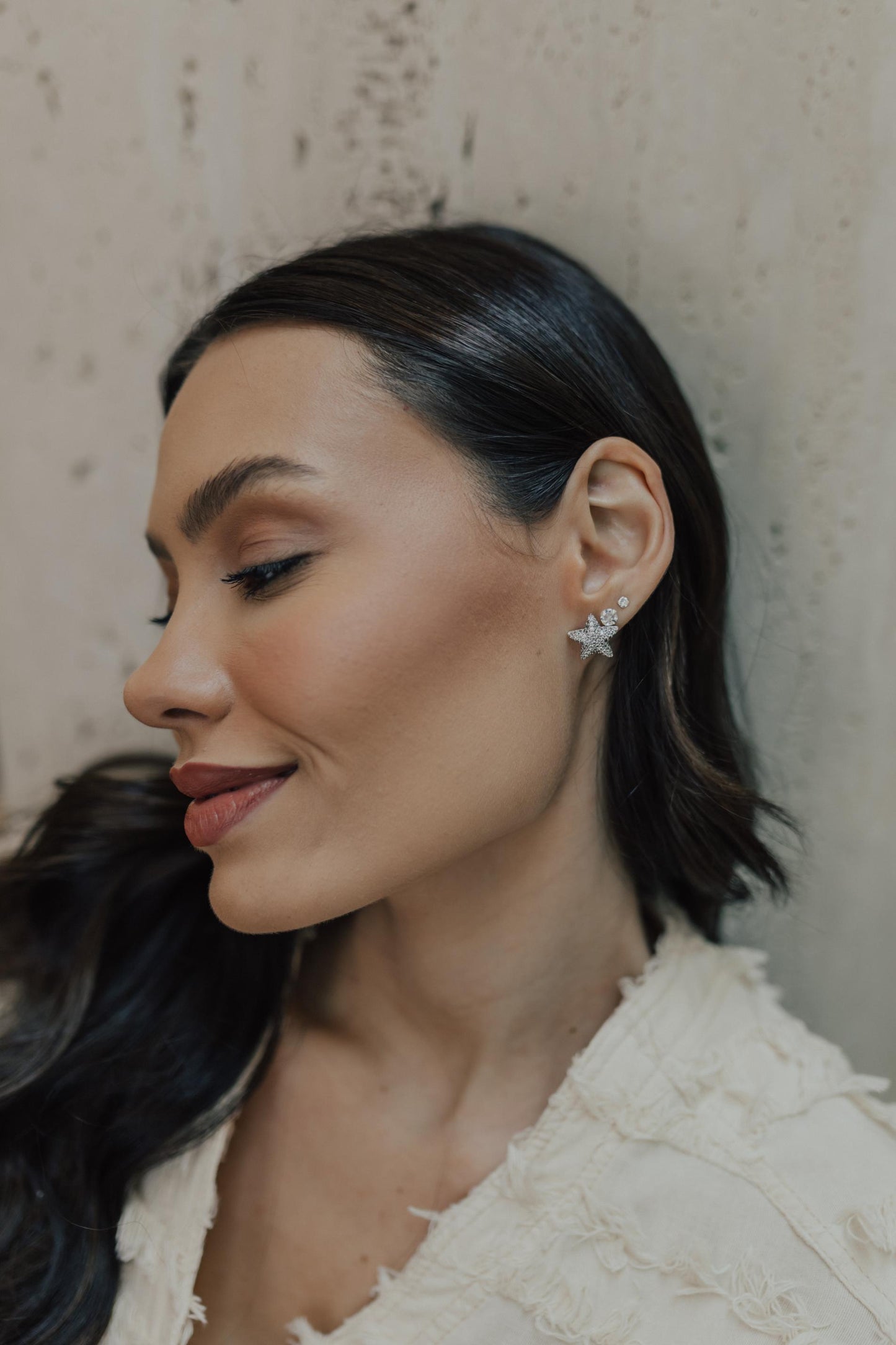 Brinco Estrela Cravejada Ródio Branco