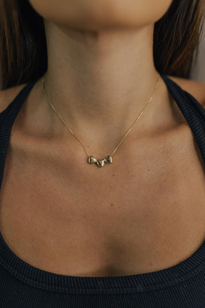 Colar 3 Corações Liso Dourado