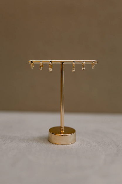 Brinco Argola Estrela Cravejada Dourado M