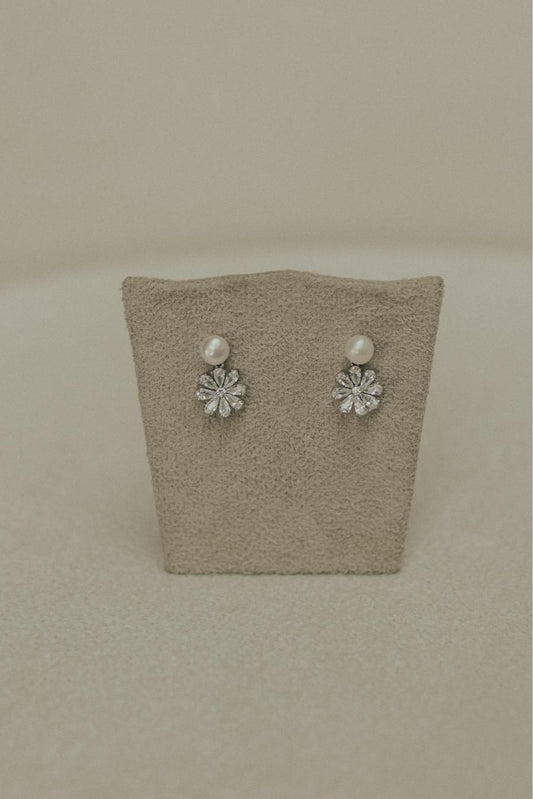 Brinco Pérola Natural Ródio Branco