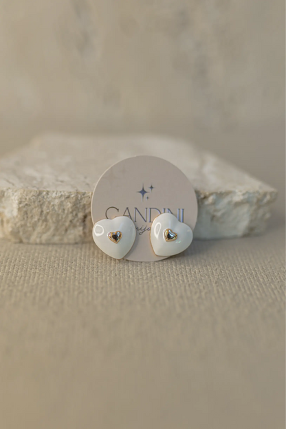 Brinco Esmaltado Coração Dourado