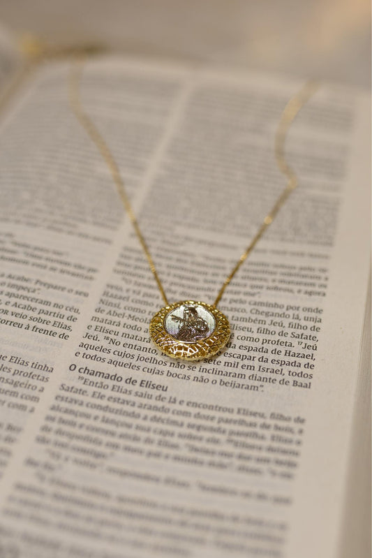 Colar Santa Rita de Cássia Dourado