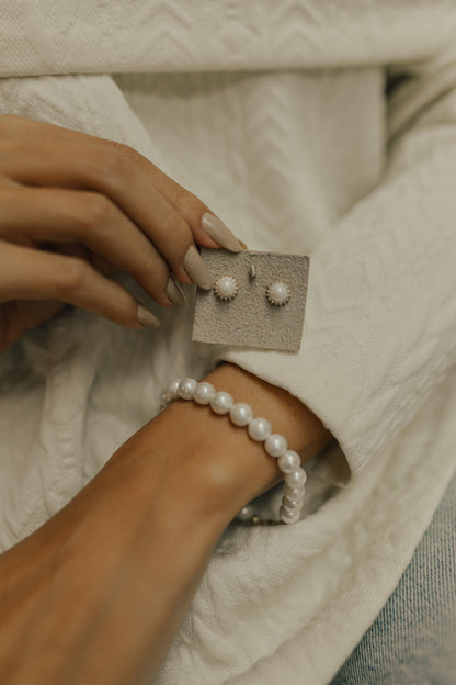 Brinco de Pérola Cravejado Dourado