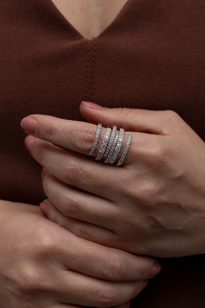 Anel Ajustável Espiral Cravejado