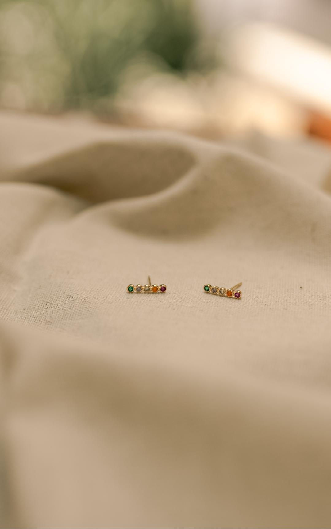 Brinco Palito Confete Rainbow Dourado