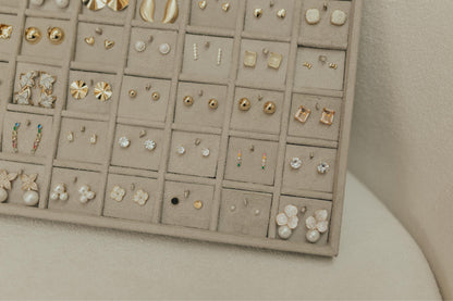 Brinco Ear Cuff Camélia Mix de Banhos