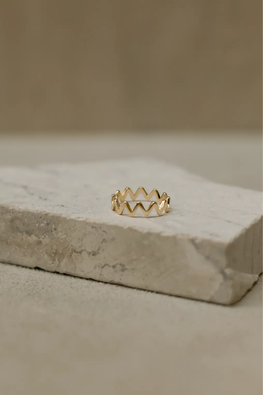 Anel Zig Zag Liso Dourado
