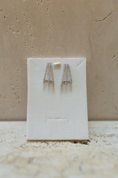 Brinco Ear Hook 3 Fileiras Cravejado