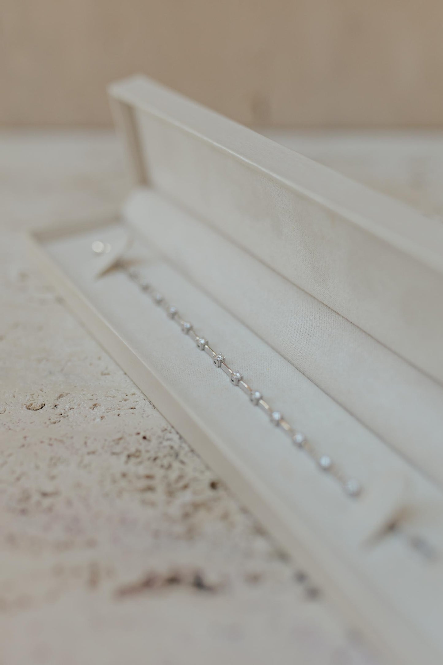 Pulseira Riviera Fio Faca Cristal Ródio Branco