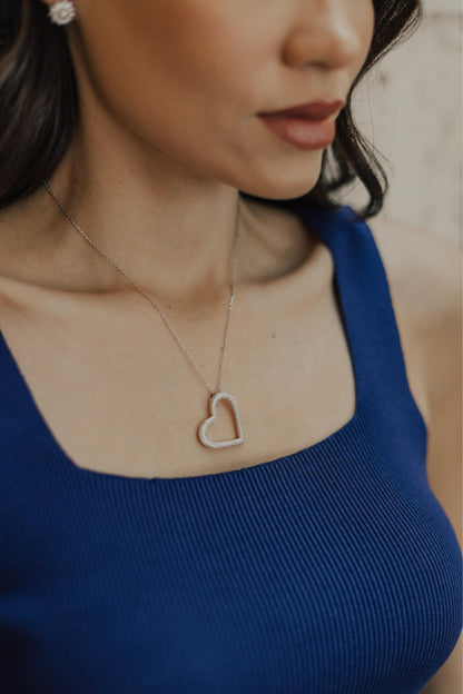 Colar Coração Vazado Cristal Ródio Branco