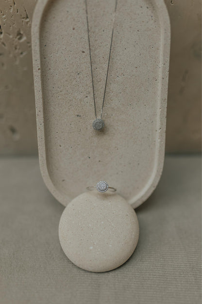 Anel Solitário Redondo Cravejado Prata 925 Ródio Branco