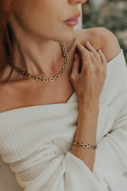 Colar Choker de Elos Dourado