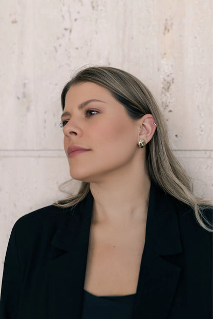 Brinco Botão Orgânico Flat Dourado