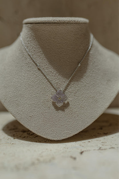 Colar Flor 4 Pétalas Cravejado Ródio Branco