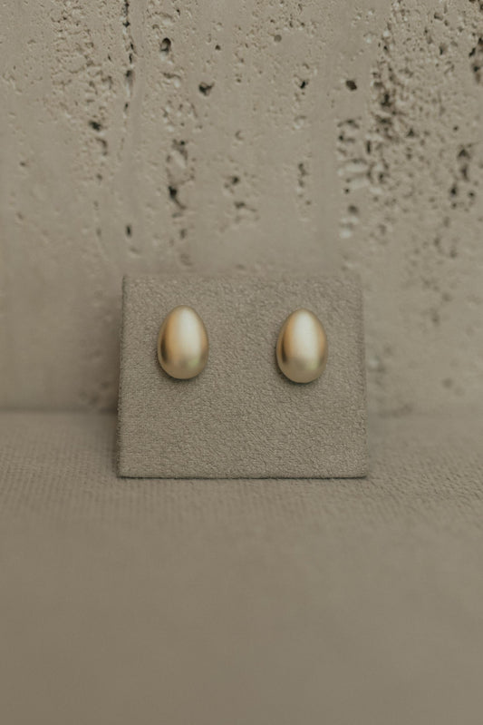 Brinco Gota Fosco Dourado