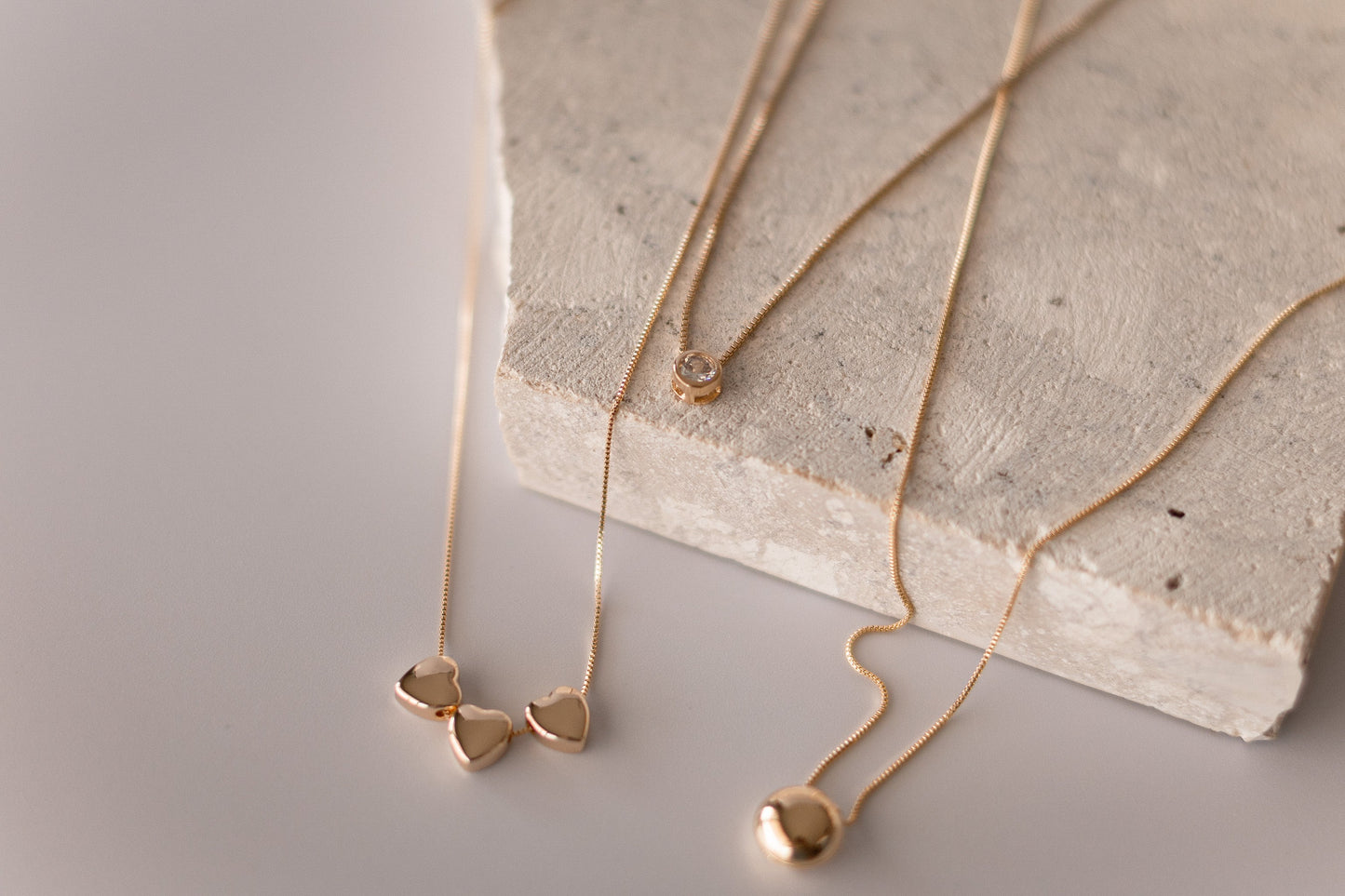 Colar 3 Corações Liso Dourado