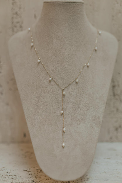 Colar Gravata Pérolas Dourado