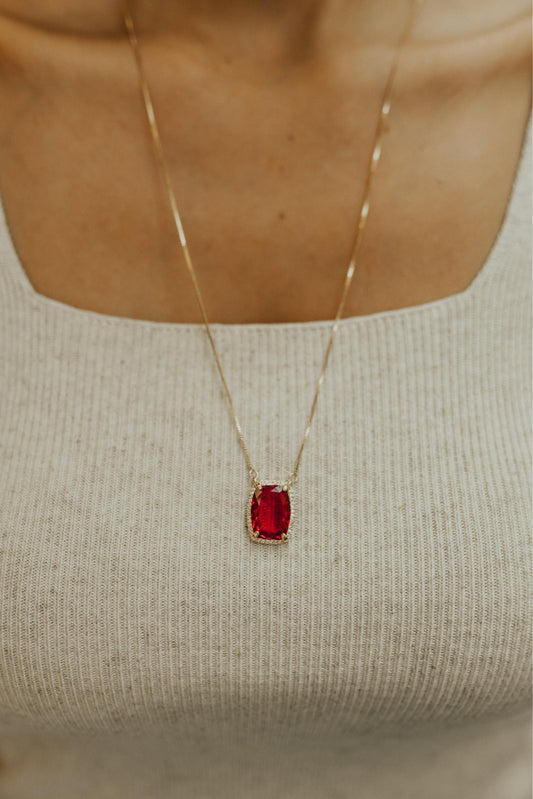 Colar Escapulário Madrepérola Rubi Dourado