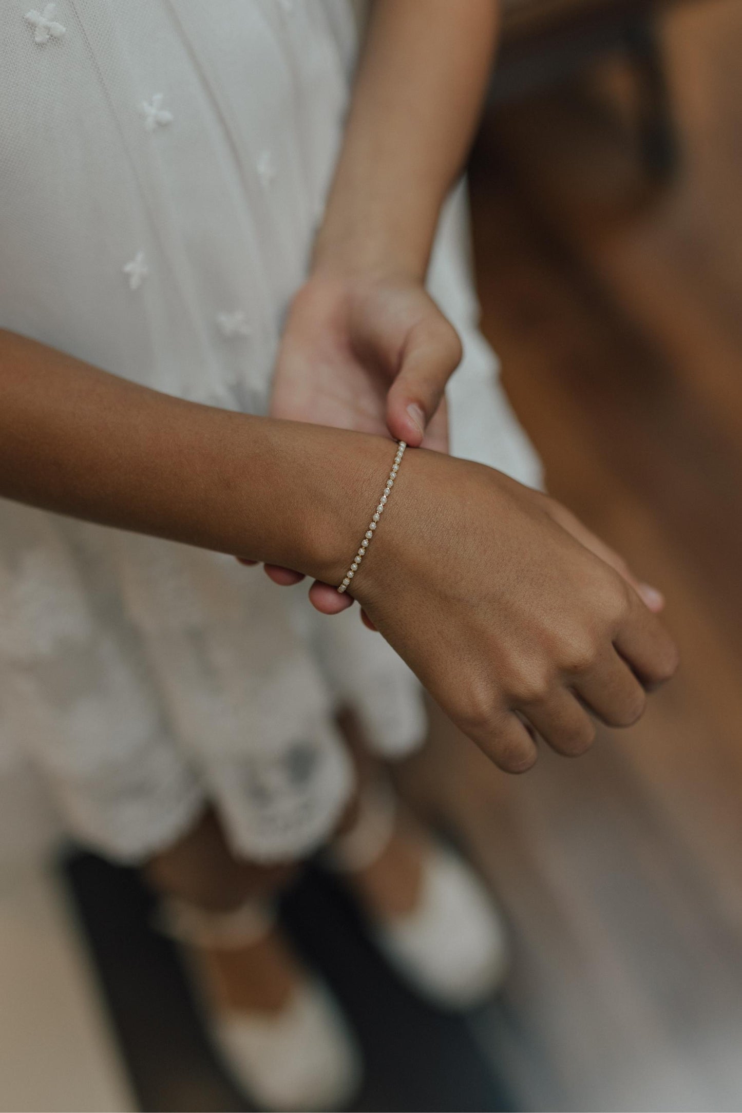 Pulseira Infantil Pérolas 2mm Dourado