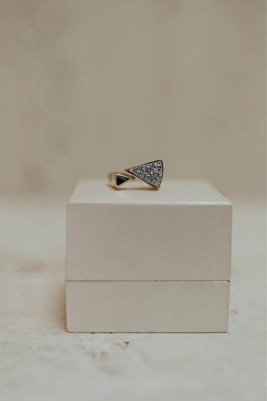 Anel Ajustável Anoitecer Drusa Platina Dourado