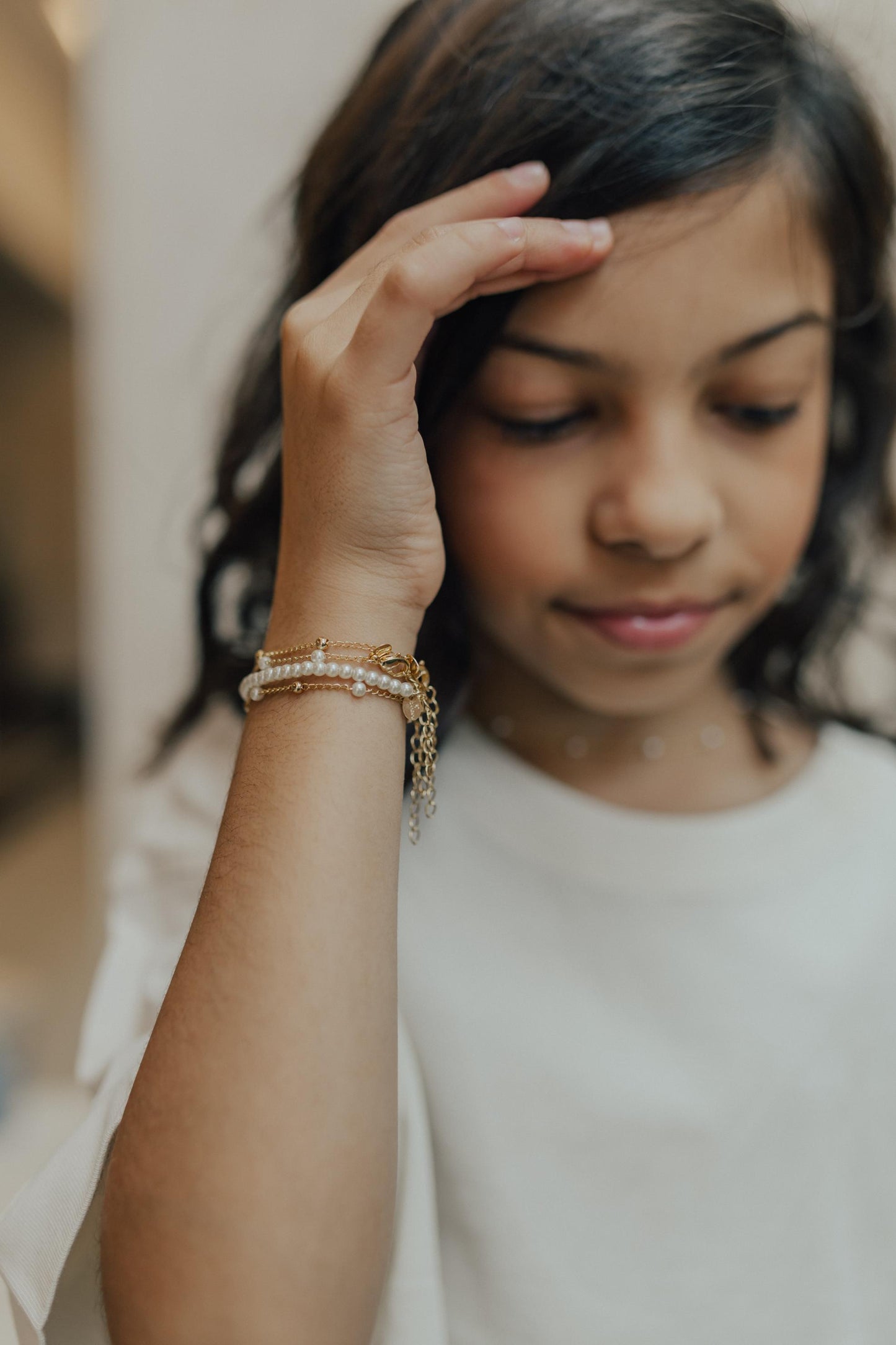 Pulseira Infantil de Pérolas Dourado